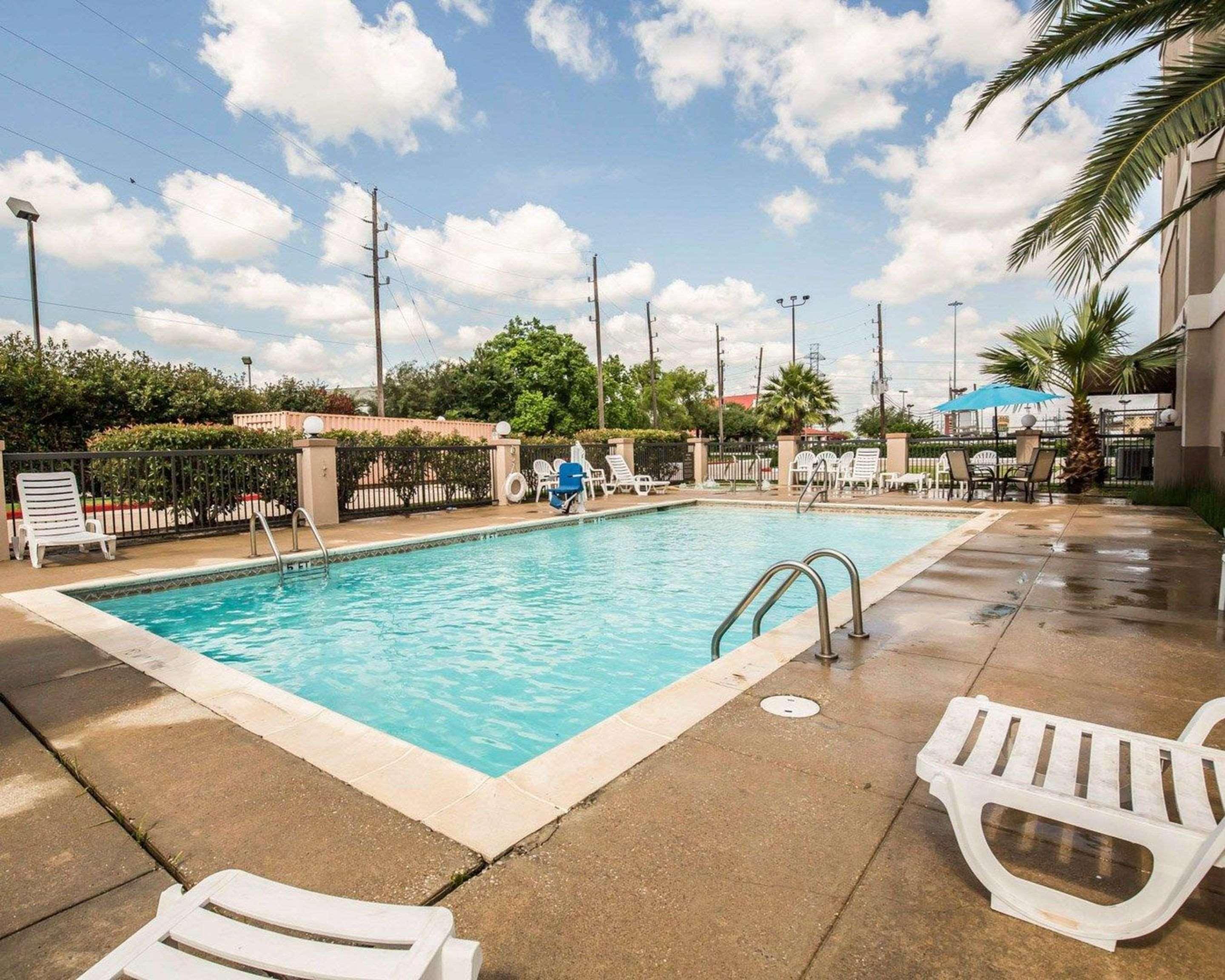 Comfort Near Sugarland 3*