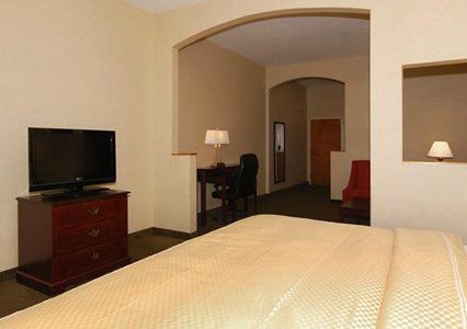 Comfort Near Sugarland 3*